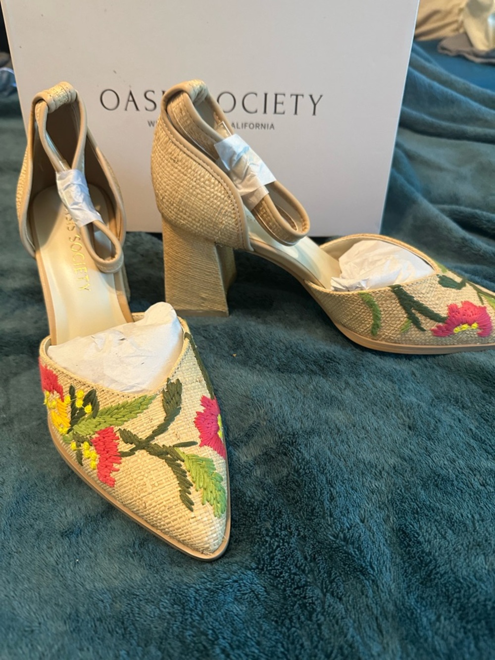 Oasis Society Natural Beige Embroidered Floral Block Heel Pumps